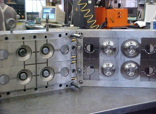 Finished four-cavity lid mold